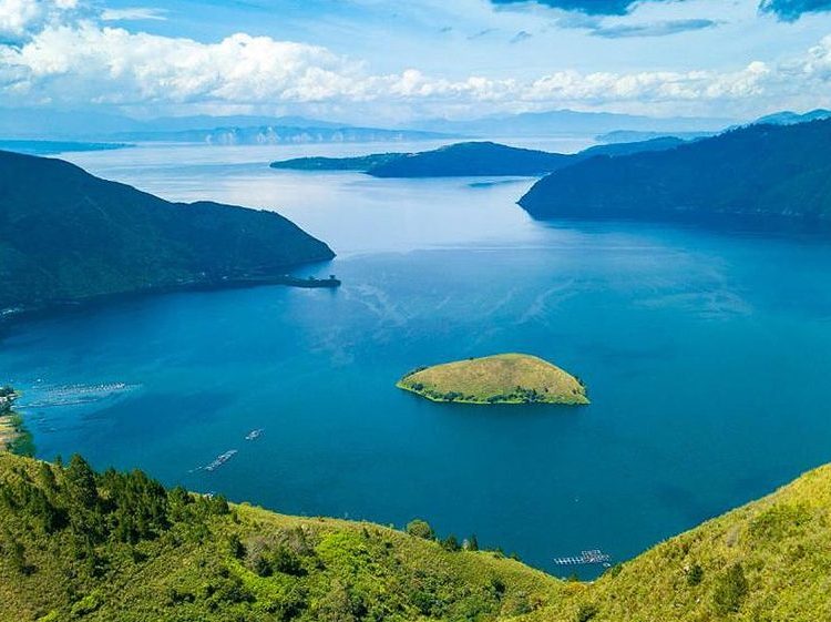 Menelusuri Akses Mudah Menuju Danau Toba: Panduan Lengkap Wisatawan