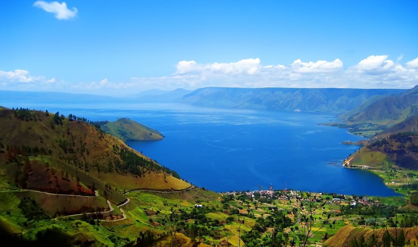 Rahasia Liburan Nyaman ke Danau Toba: Panduan Lengkap Anti Ribet!